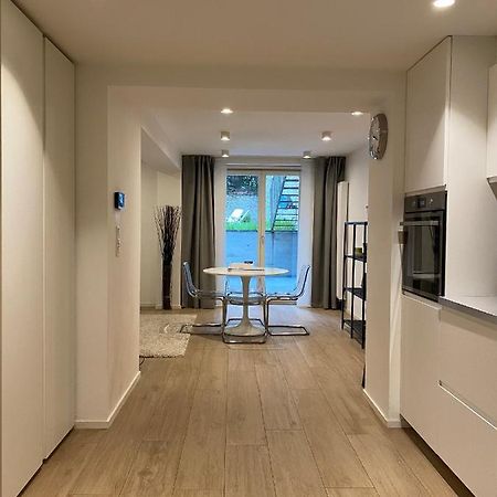 Amazing Flat In Front Of Bois De La Cambre Bruxelas Exterior foto