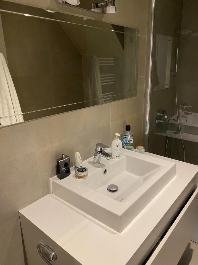 Amazing Flat In Front Of Bois De La Cambre Bruxelas Exterior foto